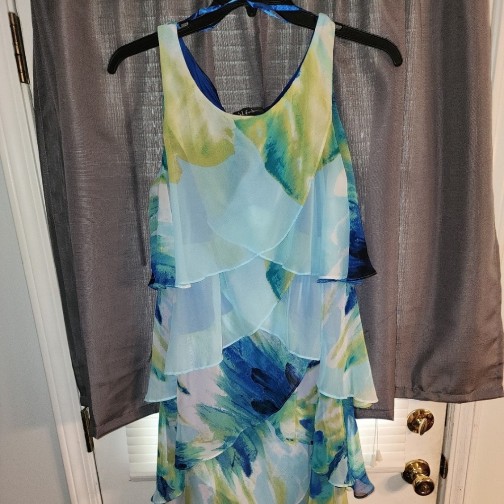 Nwot SLfashions layer dress
